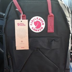 NWT black & red Fjallraven Kanken Classic backpack